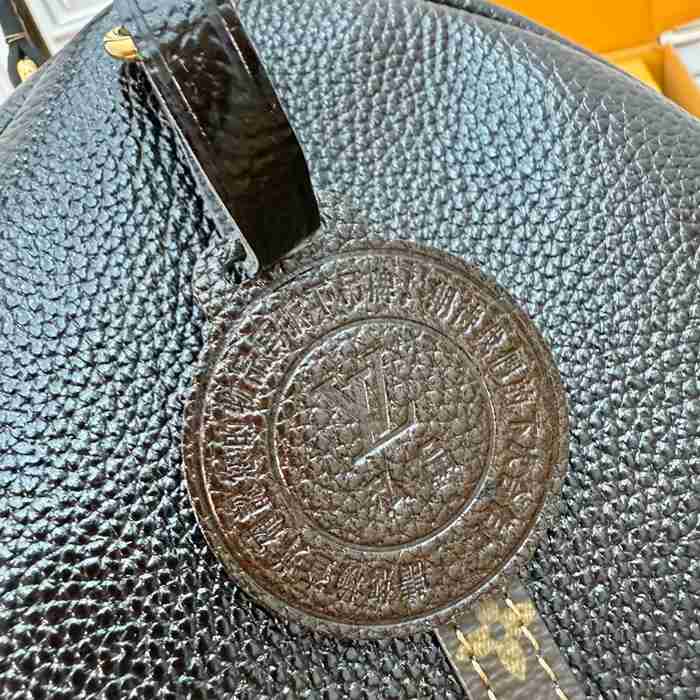 LOUIS VUITTON M26359 ボックスレザー 斜め掛けバッグ レディース斜め掛け 36x24x18.5cm サイズ:36x24x18.5cm