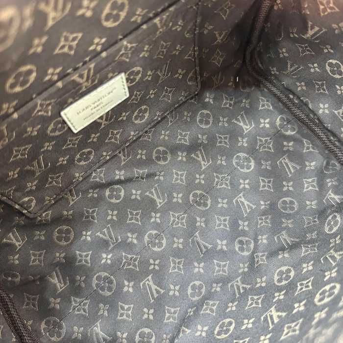 LOUIS VUITTON M26905 ボックスレザー 斜め掛けバッグ レディース斜め掛け 26x17x13.5cm サイズ:26x17x13.5cm