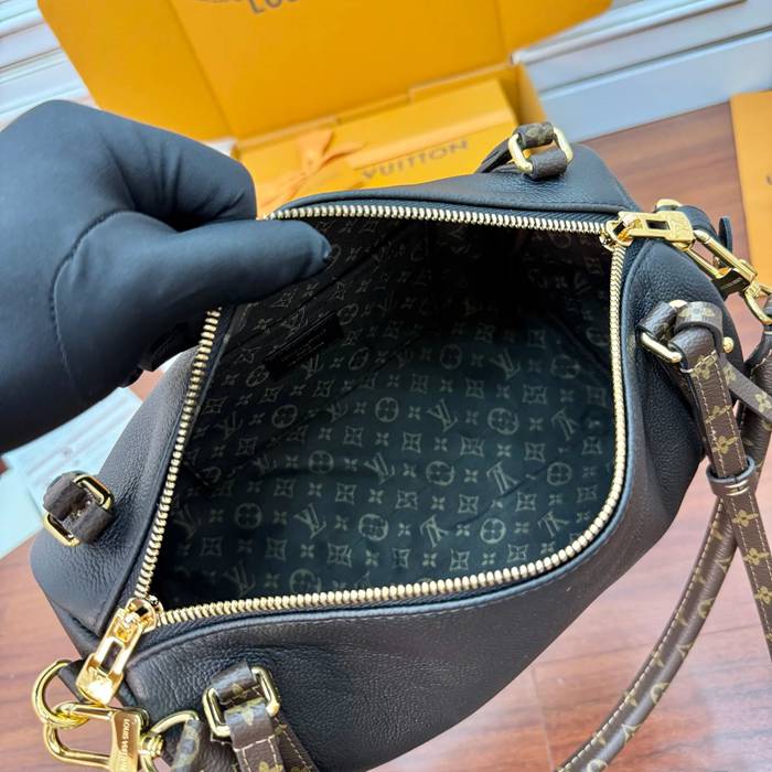 LOUIS VUITTON M26039 ボックスレザー 斜め掛けバッグ レディース斜め掛け 26x17x13.5cm サイズ:26x17x13.5cm