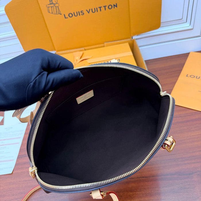 LOUIS VUITTON M28951 ボックスレザー 斜め掛けバッグ レディース斜め掛け 30x20x10cm サイズ:30x20x10cm