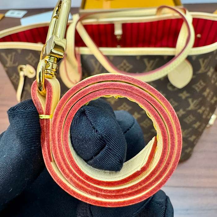 LOUIS VUITTON M46987 ボックスレザー ショルダーバッグ レディースショルダー 31x28x14cm サイズ:31x28x14cm