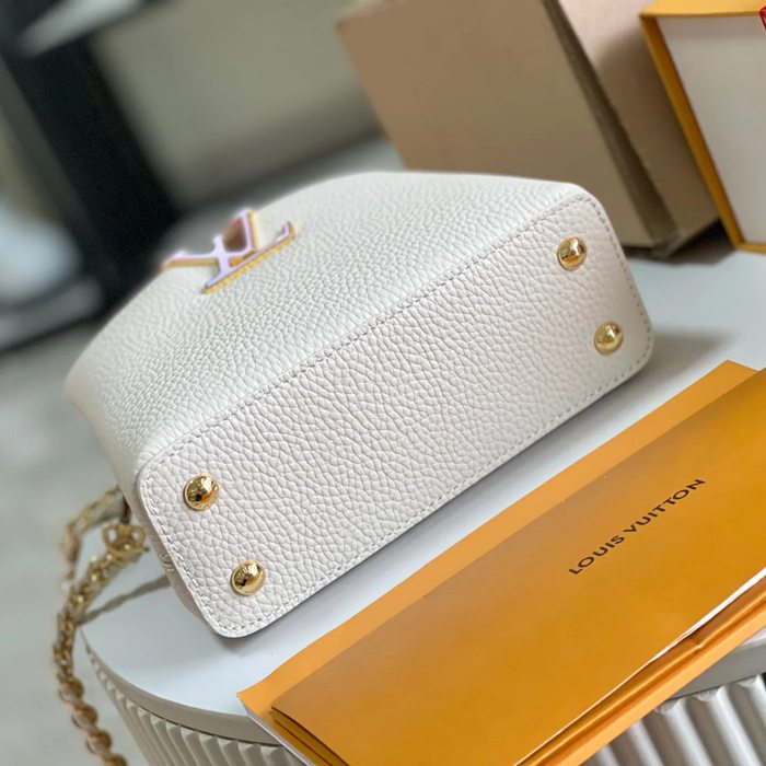 LOUIS VUITTON M23082 斜め掛けバッグ レディース斜め掛けチェーンフラップ 21x14cm サイズ:21x14cm