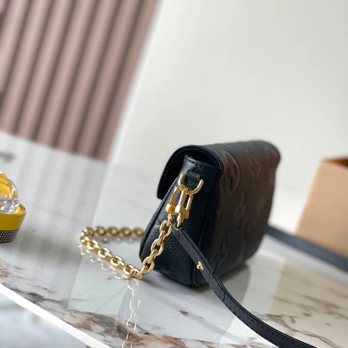 LOUIS VUITTON M82154 パターン ブラック 斜め掛けバッグ レディース斜め掛け 23.5x12x4.3cm サイズ:23.5x12x4.3cm