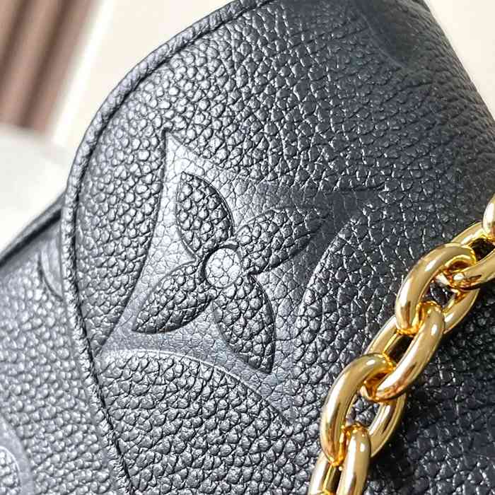 LOUIS VUITTON M82154 パターン ブラック 斜め掛けバッグ レディース斜め掛け 23.5x12x4.3cm サイズ:23.5x12x4.3cm