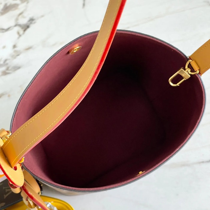 LOUIS VUITTON M12925 モノグラム 斜め掛けバッグ レディース斜め掛け 16x13.8x12cm サイズ:16x13.8x12cm