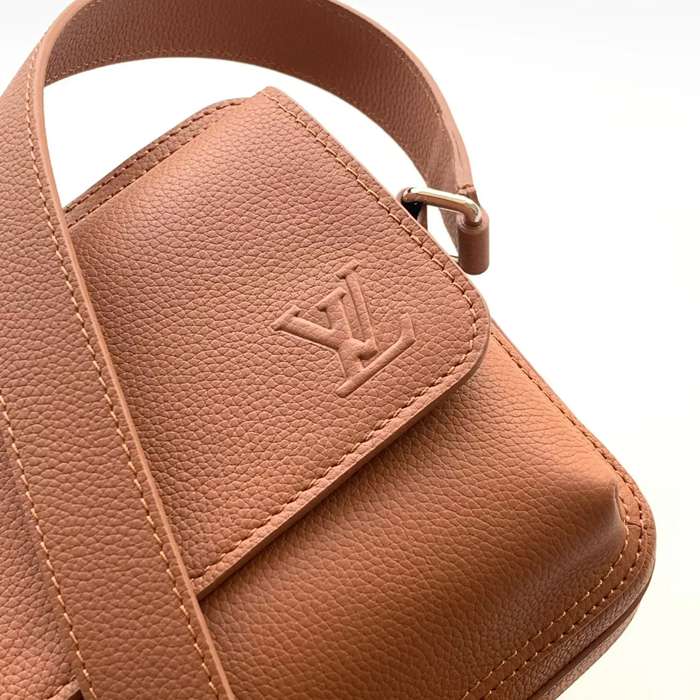 LOUIS VUITTON M25981 牛皮 ブラウン 斜め掛けバッグ レディース斜め掛け 24x18cm サイズ:24x18cm