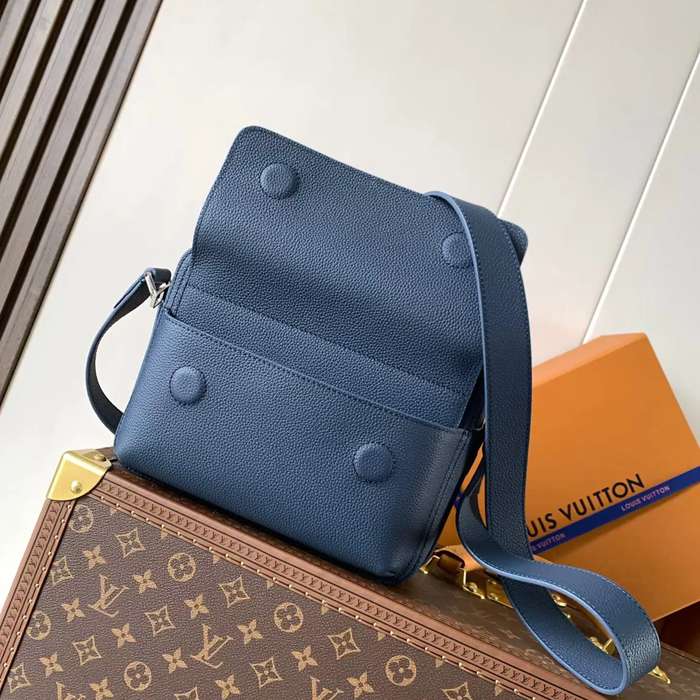LOUIS VUITTON M15260 牛皮 斜め掛けバッグ レディース斜め掛け 24x18cm サイズ:24x18cm