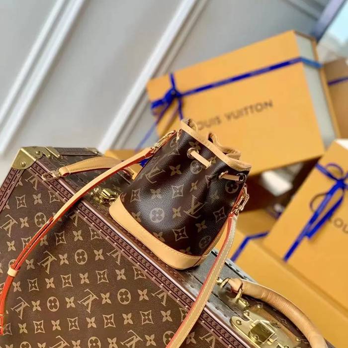 LOUIS VUITTON M81266 牛皮 モノグラム キャンバス 斜め掛けバッグ レディース斜め掛け 16x13x10cm サイズ:16x13x10cm