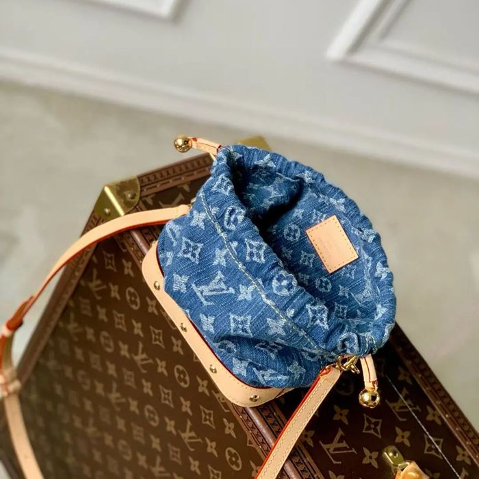 LOUIS VUITTON M83043 モノグラム デニム リュックサック リュックチェーン 20.5x17.5x8.8cm サイズ:20.5x17.5x8.8cm