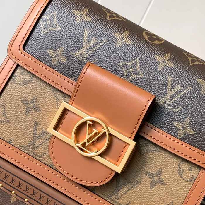 LOUIS VUITTON M45959 牛皮 モノグラム キャンバス 斜め掛けバッグ レディース斜め掛け 20x15cm サイズ:20x15cm