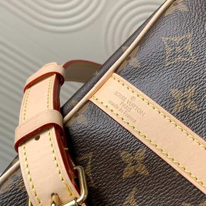 LOUIS VUITTON M41111 牛皮 モノグラム 斜め掛けバッグ レディース斜め掛け 35x23x18cm サイズ:35x23x18cm