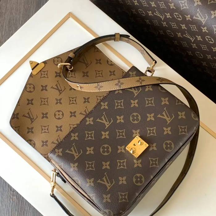LOUIS VUITTON M44876 キャンバス モノグラム 斜め掛けバッグ レディース斜め掛け 25x19cm サイズ:25x19cm