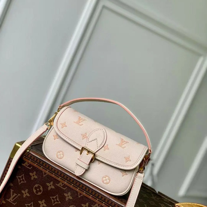 LOUIS VUITTON M13642 モノグラム 斜め掛けバッグ レディース斜め掛けフラップ 19x10.5cm サイズ:19x10.5cm
