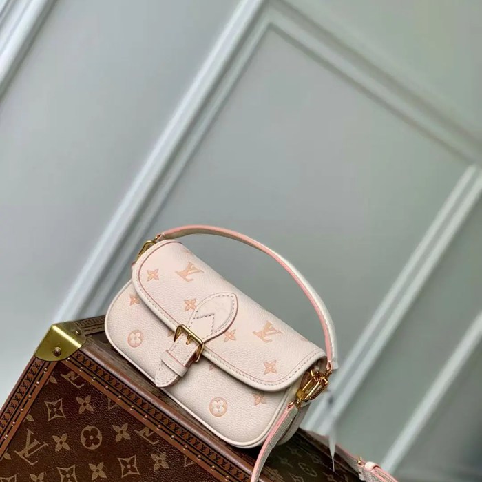 LOUIS VUITTON M13642 モノグラム 斜め掛けバッグ レディース斜め掛けフラップ 19x10.5cm サイズ:19x10.5cm