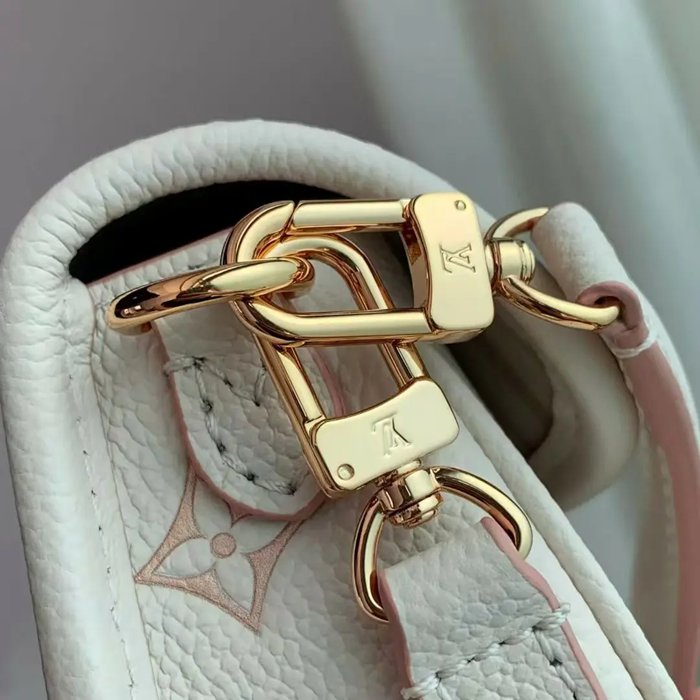 LOUIS VUITTON M13642 モノグラム 斜め掛けバッグ レディース斜め掛けフラップ 19x10.5cm サイズ:19x10.5cm