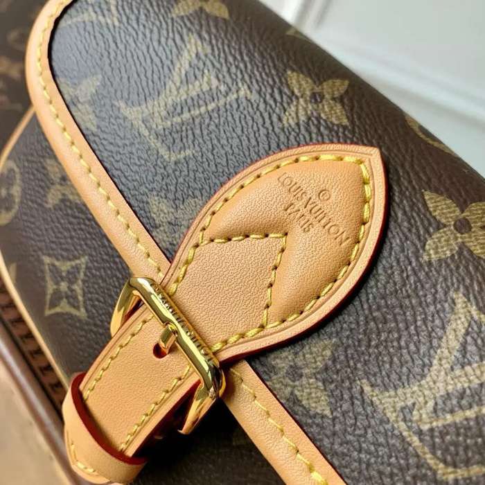 LOUIS VUITTON M83298 キャンバス モノグラム 斜め掛けバッグ レディース斜め掛けフラップ 19x10.5cm サイズ:19x10.5cm