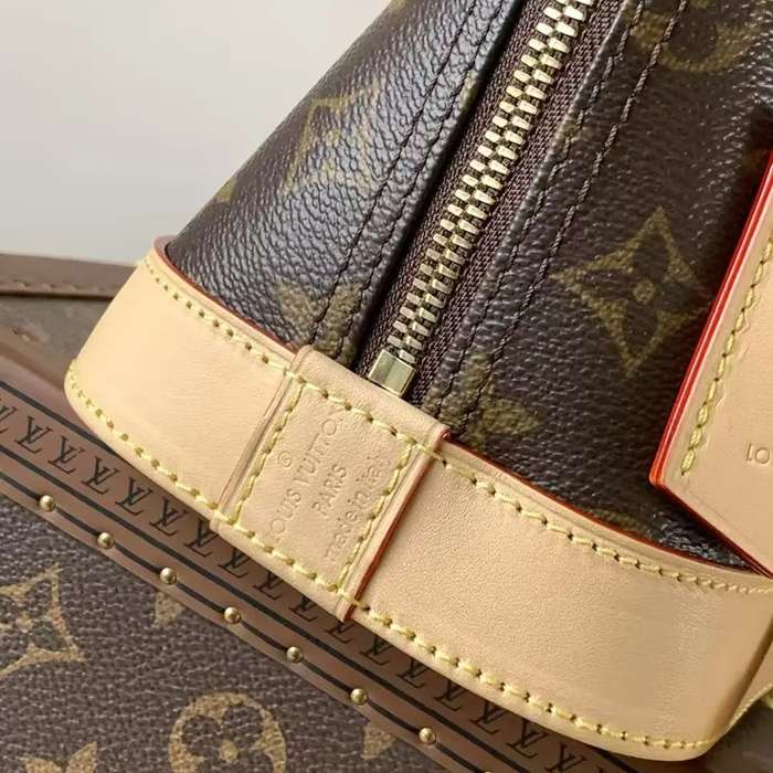 LOUIS VUITTON M46990 牛皮 モノグラム ゴールド 斜め掛けバッグ レディース斜め掛け サイズ:23.5x17.5x11.5cm