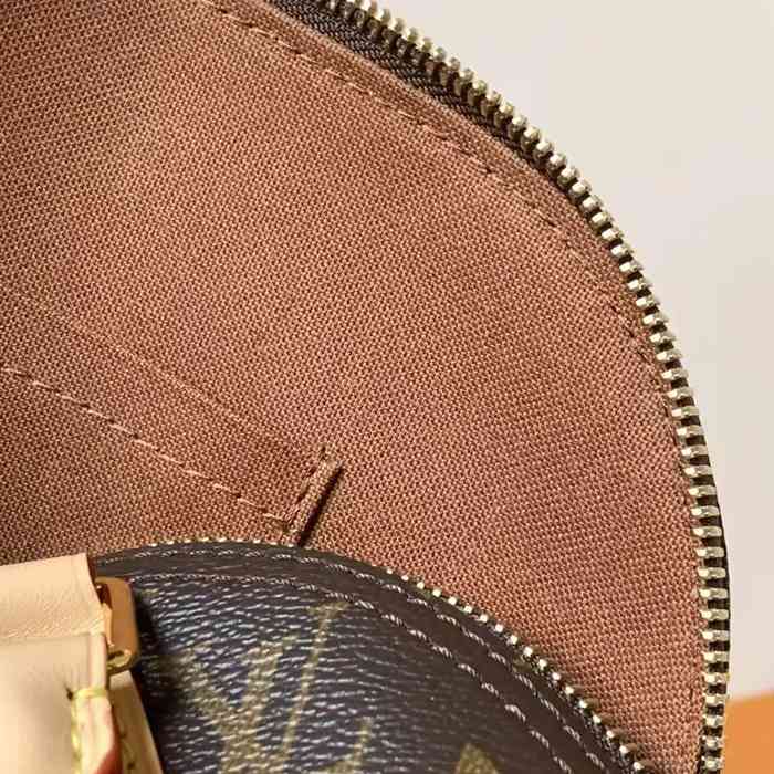 LOUIS VUITTON M46990 牛皮 モノグラム ゴールド 斜め掛けバッグ レディース斜め掛け サイズ:23.5x17.5x11.5cm