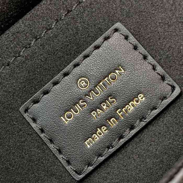 LOUIS VUITTON M82465 牛皮 モノグラム キャンバス 斜め掛けバッグ レディース斜め掛けチェーンフラップ 17.6x12.5cm サイズ:17.6x12.5cm