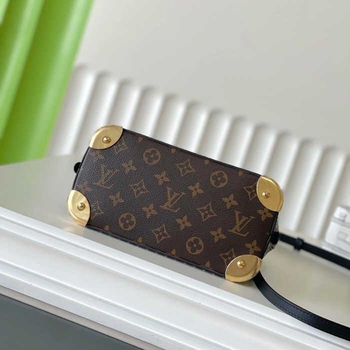 LOUIS VUITTON M26084 モノグラム 斜め掛けバッグ 斜め掛け手提げ サイズ:22.0x19.0x11.0cm