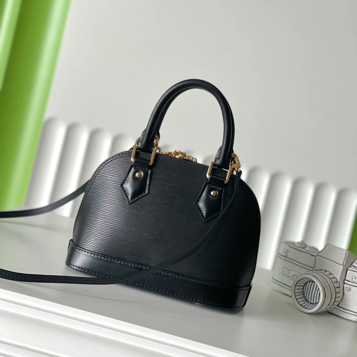 LOUIS VUITTON M13670 斜め掛けバッグ 斜め掛け手提げ サイズ:23.5x17.5x11.5cm