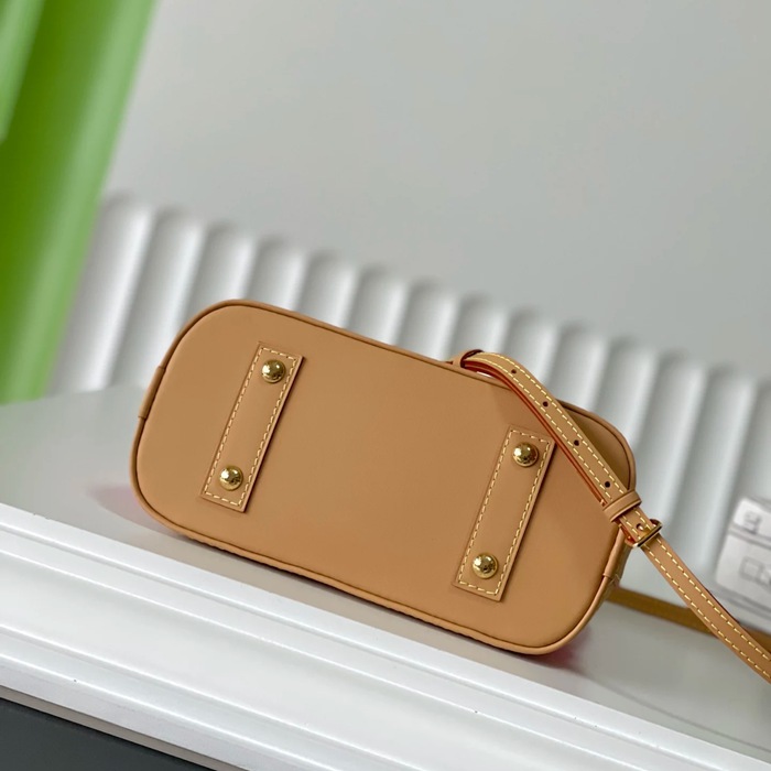 LOUIS VUITTON M28272 シェルバッグ サイズ:23.5x17.5x11.5cm