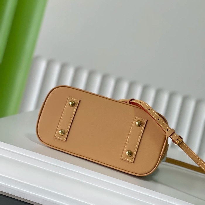 LOUIS VUITTON M27526 シェルバッグ サイズ:23.5x17.5x11.5cm