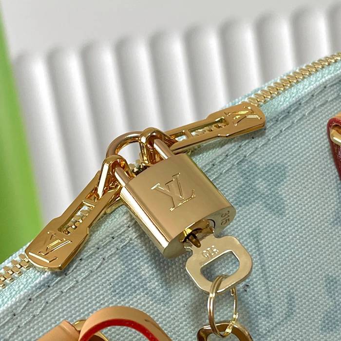 LOUIS VUITTON M27526 シェルバッグ サイズ:23.5x17.5x11.5cm