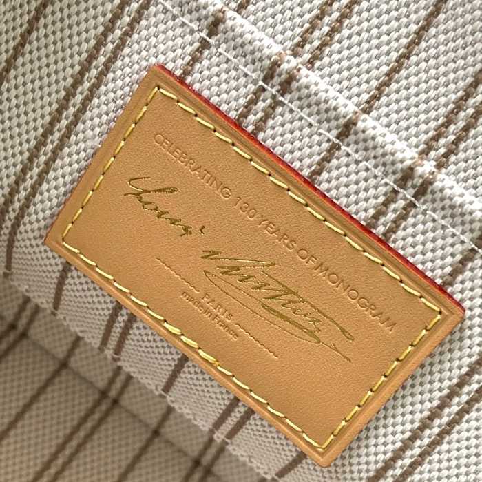 LOUIS VUITTON M27526 シェルバッグ サイズ:23.5x17.5x11.5cm