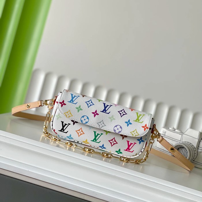 LOUIS VUITTON M27492 斜め掛けバッグ 斜め掛けチェーン サイズ:23.5x12.0x4.3cm LOUIS VUITTON M27492 斜め掛けバッグ 斜め掛けチェーン サイズ:23.5x12.0x4.3cm