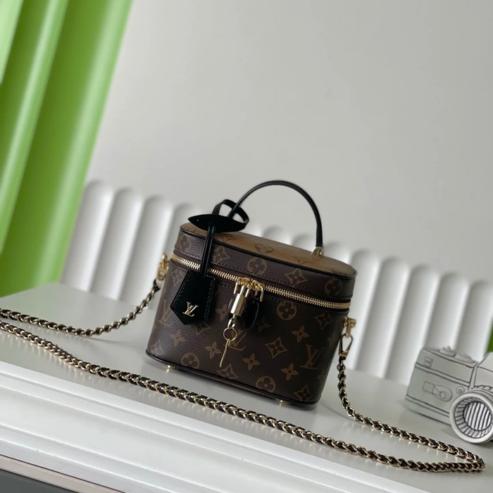 LOUIS VUITTON M45165 モノグラム 斜め掛けバッグ 斜め掛け サイズ:19.0x13.0x11.0cm LOUIS VUITTON M45165 モノグラム 斜め掛けバッグ 斜め掛け サイズ:19.0x13.0x11.0cm