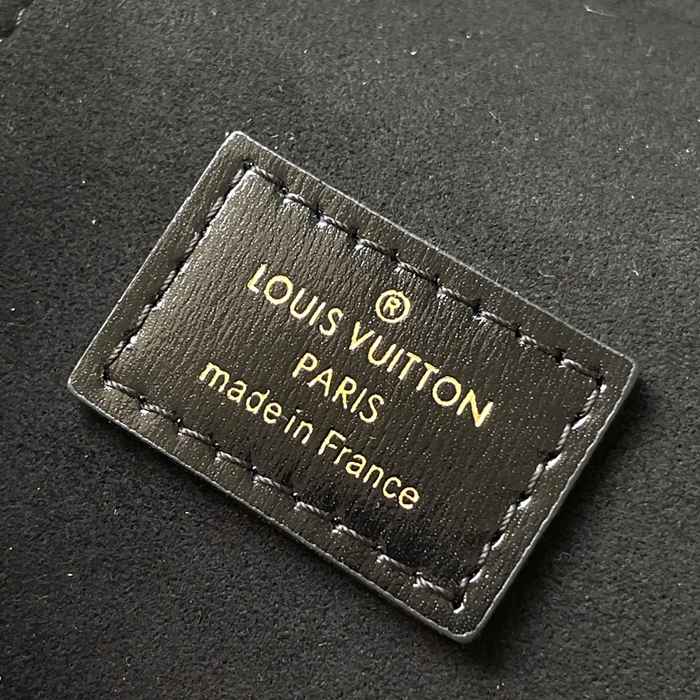LOUIS VUITTON M47125 斜め掛けバッグ 斜め掛け サイズ:19.0x11.5x6.5cm