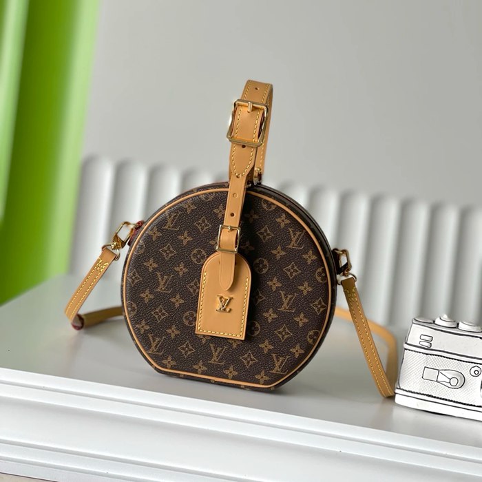 LOUIS VUITTON M43514 斜め掛けバッグ 斜め掛け手提げ サイズ:17.5x16.5x7.5cm