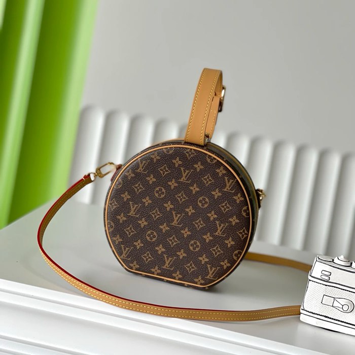 LOUIS VUITTON M43514 斜め掛けバッグ 斜め掛け手提げ サイズ:17.5x16.5x7.5cm