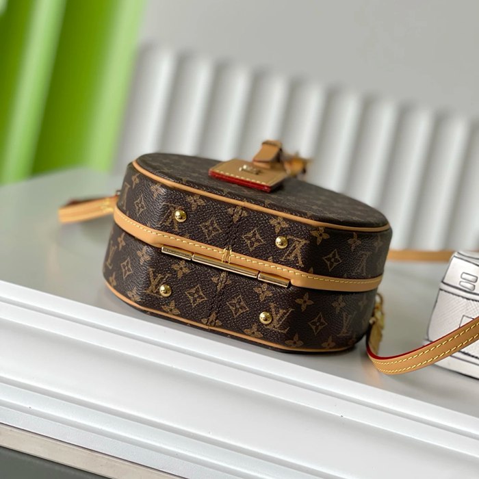 LOUIS VUITTON M43514 斜め掛けバッグ 斜め掛け手提げ サイズ:17.5x16.5x7.5cm