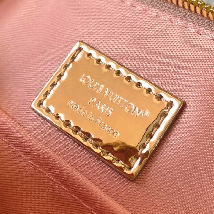 LOUIS VUITTON M27037 漆皮 斜め掛けバッグ 斜め掛け手提げ サイズ:23.5x17.5x11.5cm