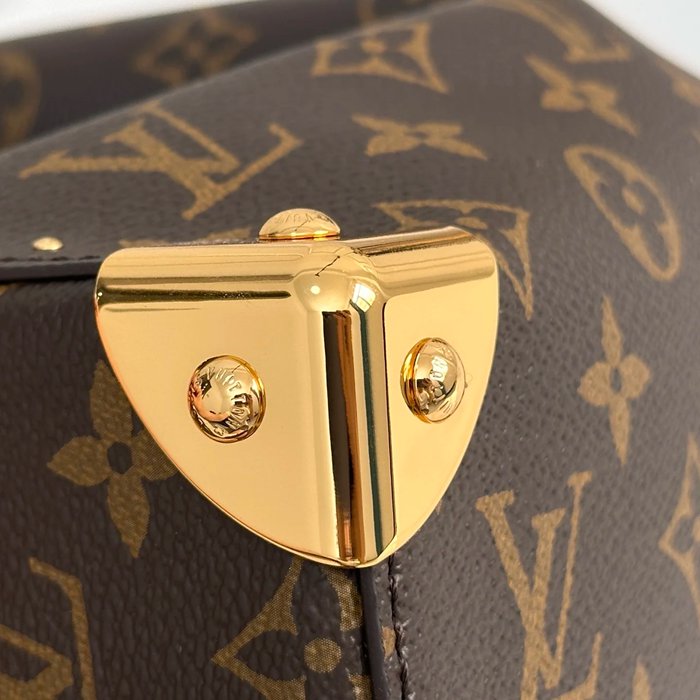 LOUIS VUITTON M28515 牛皮 モノグラム ブラック 斜め掛けバッグ レディース斜め掛けチェーン 27x23cm サイズ:27x23cm