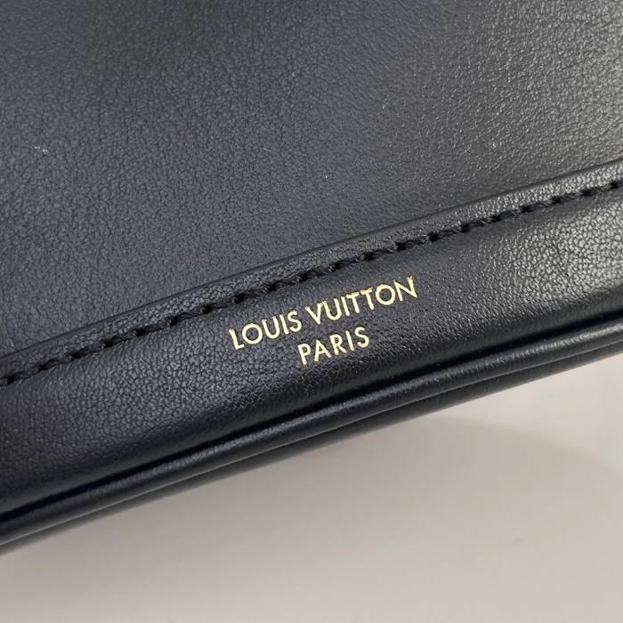 LOUIS VUITTON M27260 牛皮 モノグラム ブラック 斜め掛けバッグ レディース斜め掛け 17.5x16x11cm サイズ:17.5x16x11cm