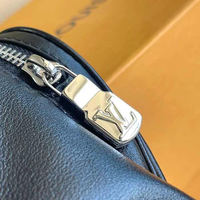 LOUIS VUITTON M12587 牛皮 ブラック ハンドバッグ リュック 30x28x18cm サイズ:30x28x18cm