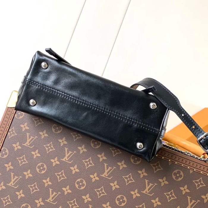 LOUIS VUITTON M12888 キャンバス フラワー 斜め掛けバッグ レディース斜め掛けチェーン サイズ:26.0x17.0x10.0cm
