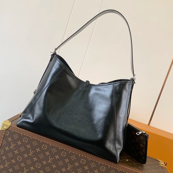 LOUIS VUITTON M25143 羊皮 斜め掛けバッグ レディース斜め掛け 39x30x15cm サイズ:39x30x15cm