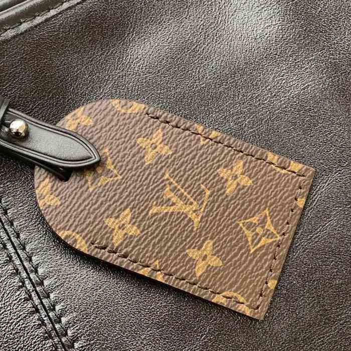 LOUIS VUITTON M25143 羊皮 斜め掛けバッグ レディース斜め掛け 39x30x15cm サイズ:39x30x15cm