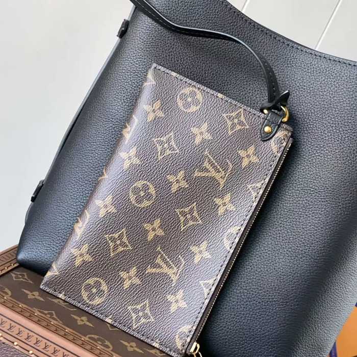 LOUIS VUITTON M25352 牛皮 ブラック ショルダーバッグ レディースショルダー 28x24x16cm サイズ:28x24x16cm
