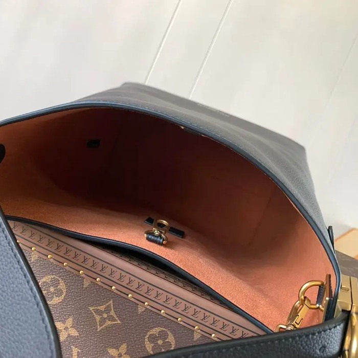 LOUIS VUITTON M25352 牛皮 ブラック ショルダーバッグ レディースショルダー 28x24x16cm サイズ:28x24x16cm