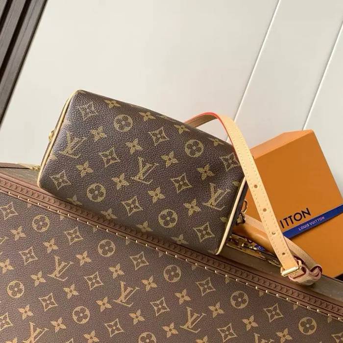 LOUIS VUITTON M46234 牛皮 モノグラム キャンバス 斜め掛けバッグ レディース斜め掛け 20x13.5x12cm サイズ:20x13.5x12cm