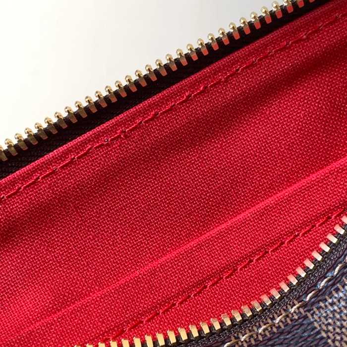 LOUIS VUITTON M46222 牛皮 モノグラム キャンバス 斜め掛けバッグ レディース斜め掛け 20.5x13.5x12cm サイズ:20.5x13.5x12cm