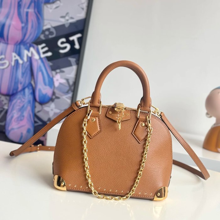 LOUIS VUITTON M29091 牛皮 斜め掛けバッグ レディース斜め掛けチェーン 22x19x11cm サイズ:22x19x11cm LOUIS VUITTON M29091 牛皮 斜め掛けバッグ レディース斜め掛けチェーン 22x19x11cm サイズ:22x19x11cm