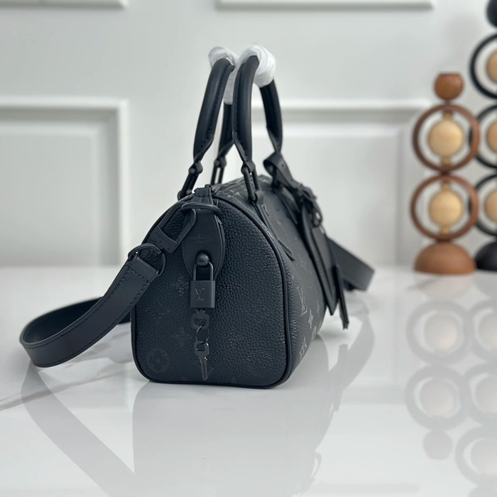 LOUIS VUITTON M28262 牛皮 モノグラム ブラック 斜め掛けバッグ レディース斜め掛け 22x17.5x14cm サイズ:22x17.5x14cm