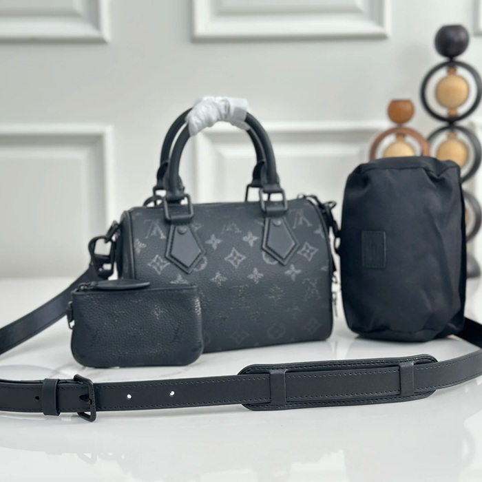 LOUIS VUITTON M28262 牛皮 モノグラム ブラック 斜め掛けバッグ レディース斜め掛け 22x17.5x14cm サイズ:22x17.5x14cm