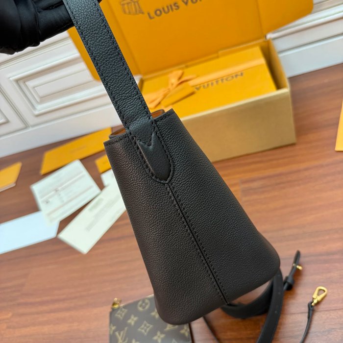 LOUIS VUITTON M25543 ボックスレザー 斜め掛けバッグ レディース斜め掛け 18x16x12cm サイズ:18x16x12cm